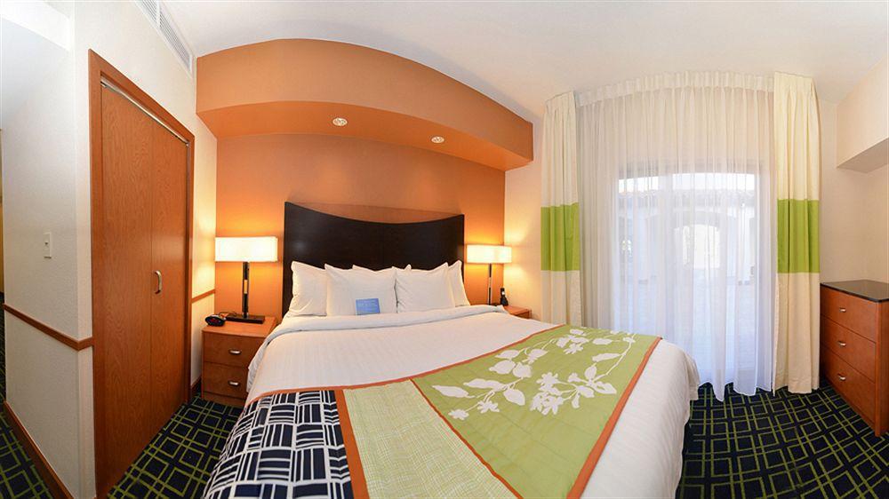 Fairfield Inn & Suites Santa Cruz - Capitola Eksteriør bilde