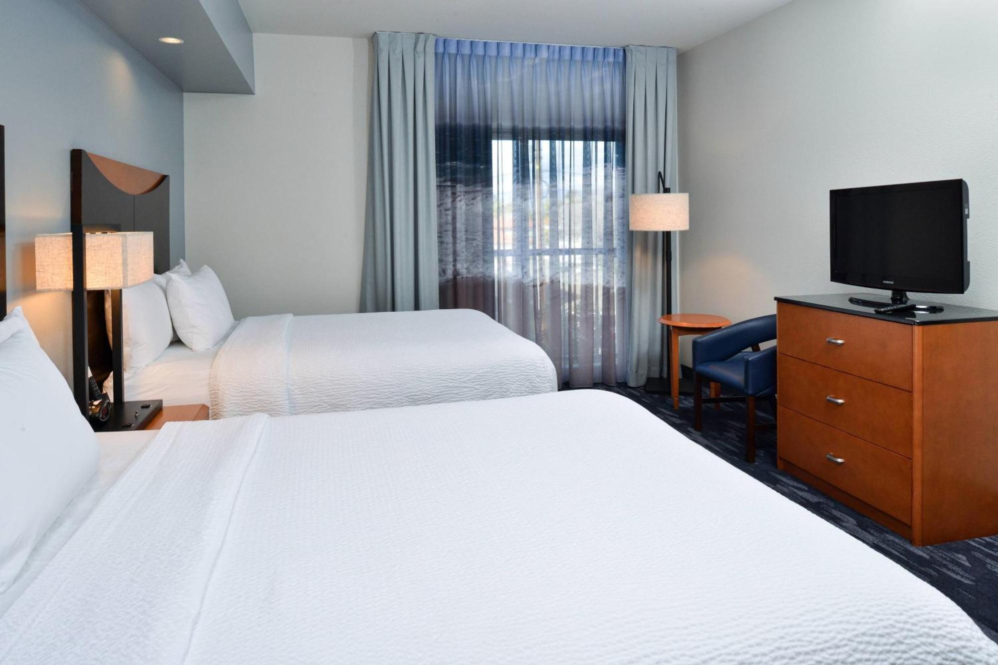 Fairfield Inn & Suites Santa Cruz - Capitola Eksteriør bilde