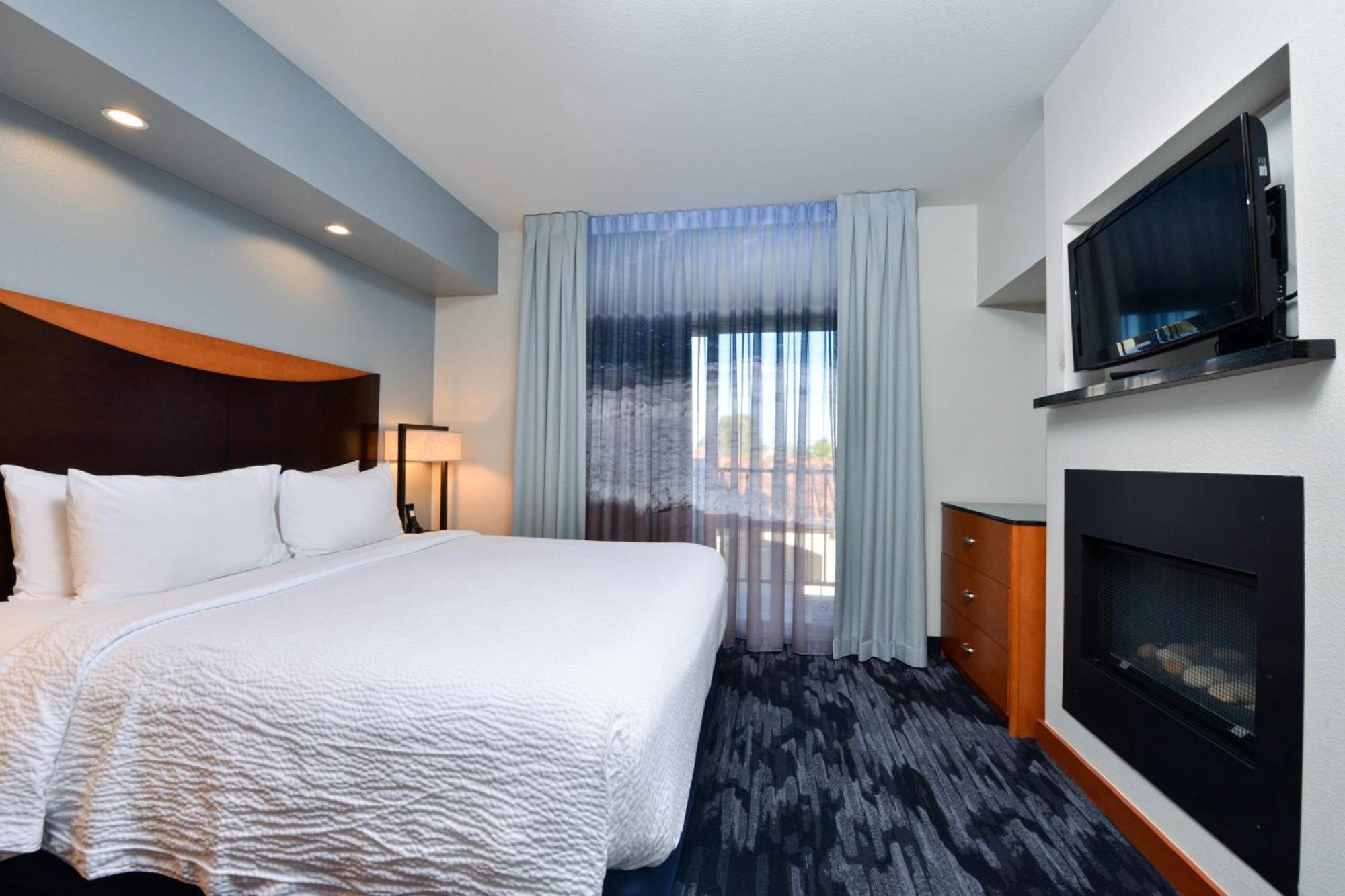Fairfield Inn & Suites Santa Cruz - Capitola Eksteriør bilde